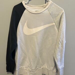 Nike women’s Black and Gray Sweater